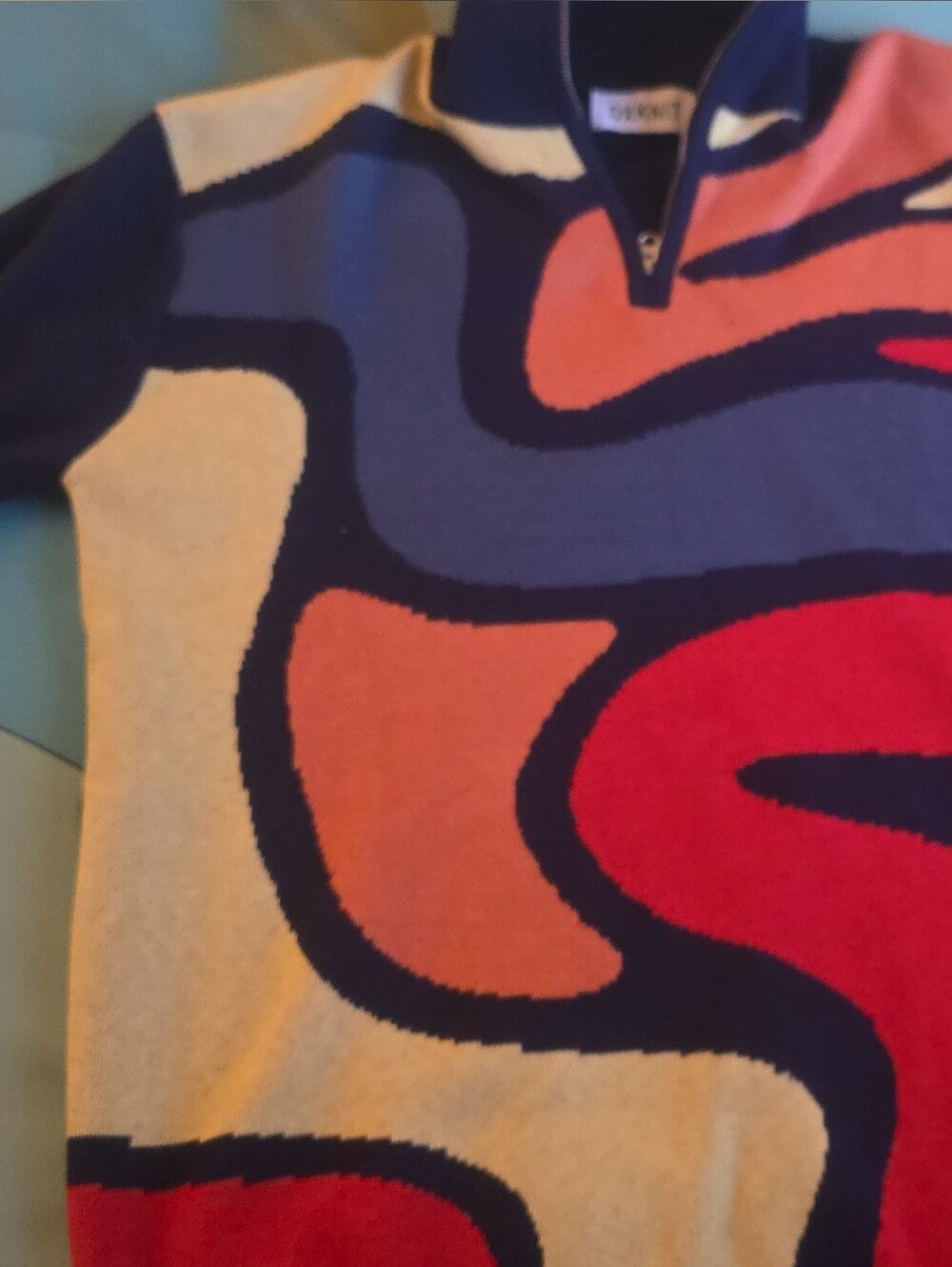 Men's V-Neck Abstract Colorblock Sweater — Multicolor